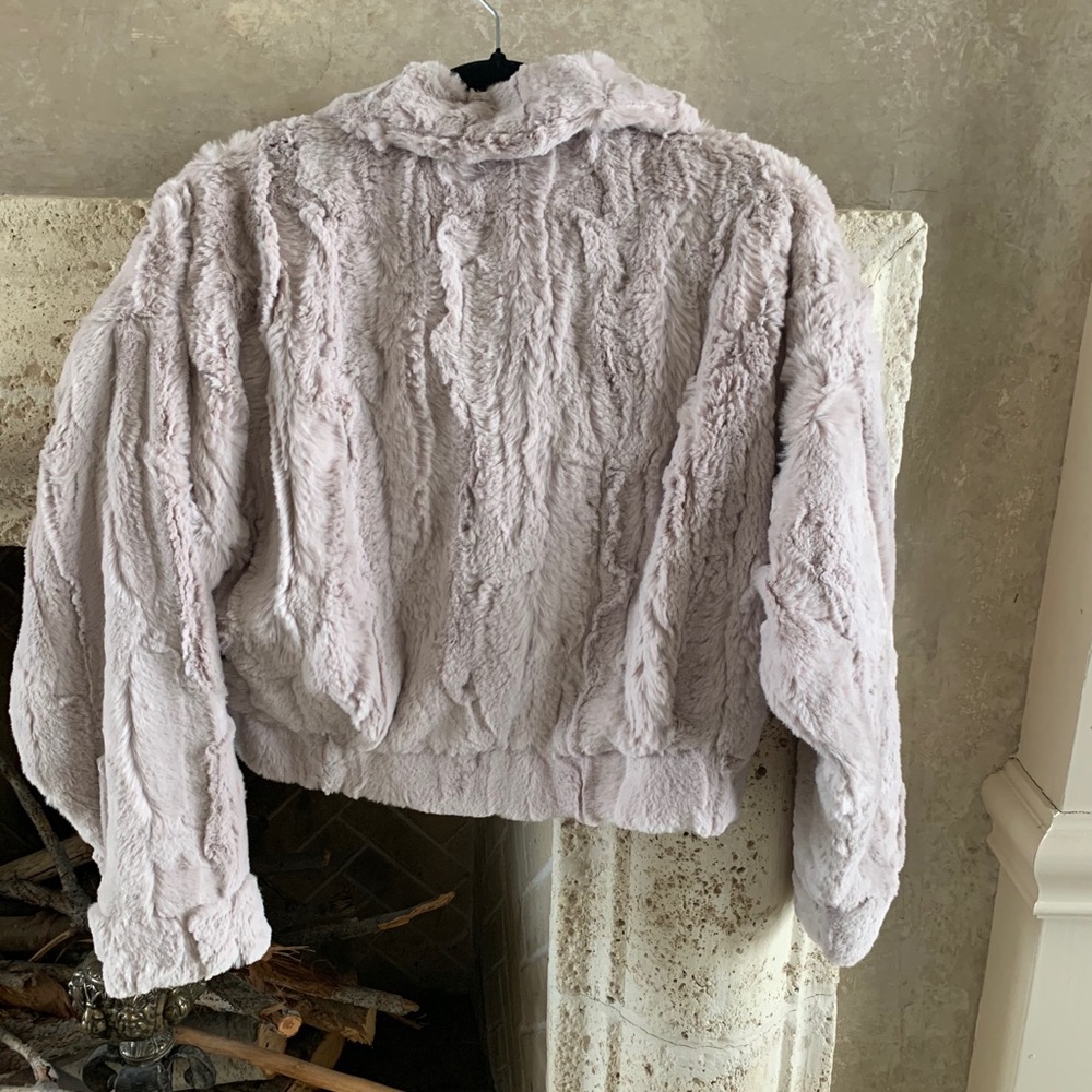 BB Dakota Faux Fur Bomber Jacket with Collar - Picture 7 of 7